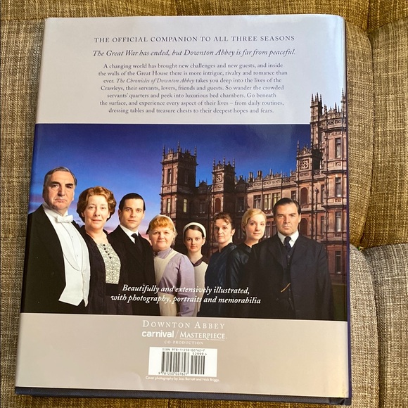 The Chronicles of Downton Abbey Book and Highclere Castle DVD- both New - Picture 4 of 4